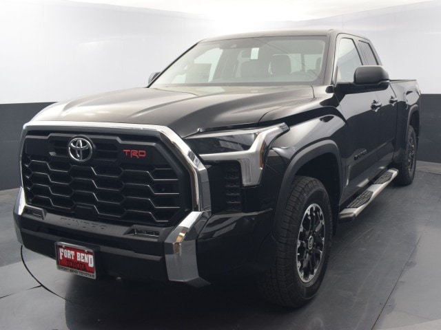 2023 Toyota Tundra SR5's photo