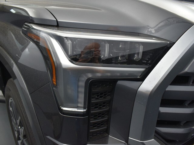 2023 Toyota Tundra Limited - Photo 18