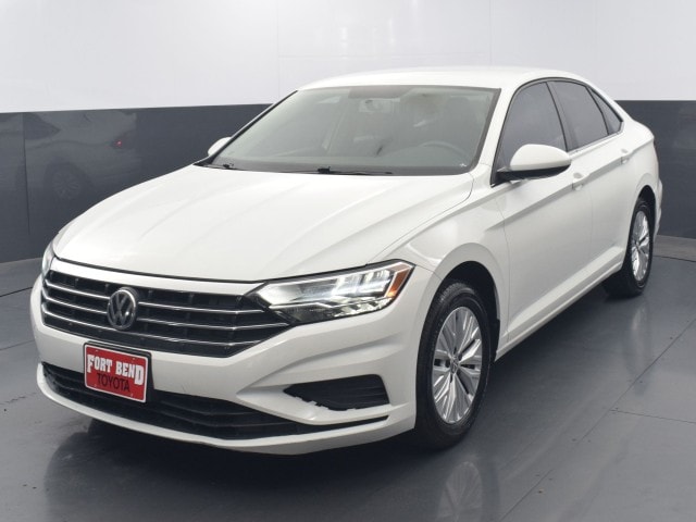 2019 Volkswagen Jetta SE's photo