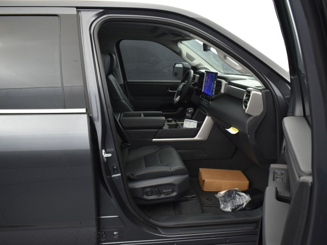 2023 Toyota Tundra Limited - Photo 10