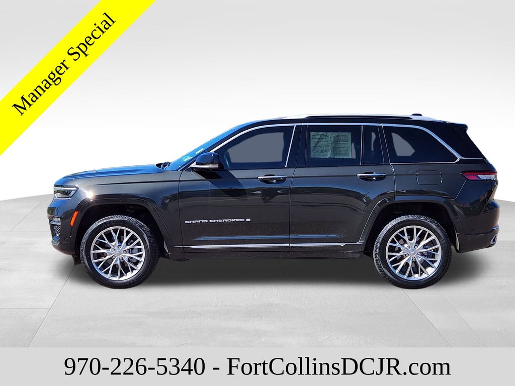 2023 Jeep Grand Cherokee Summit photo 2