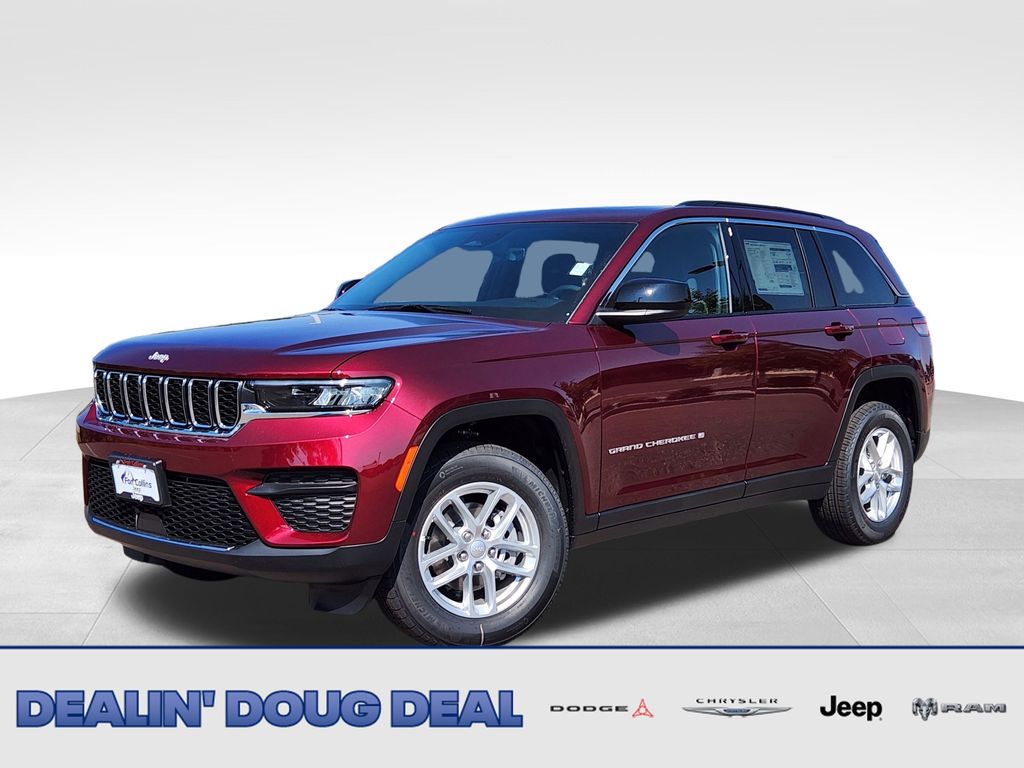 2025 Jeep Grand Cherokee Laredo's photo