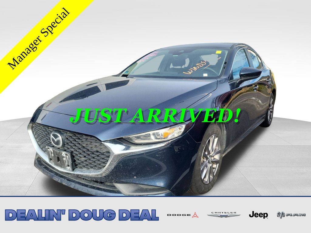 2021 Mazda Mazda3 S's photo