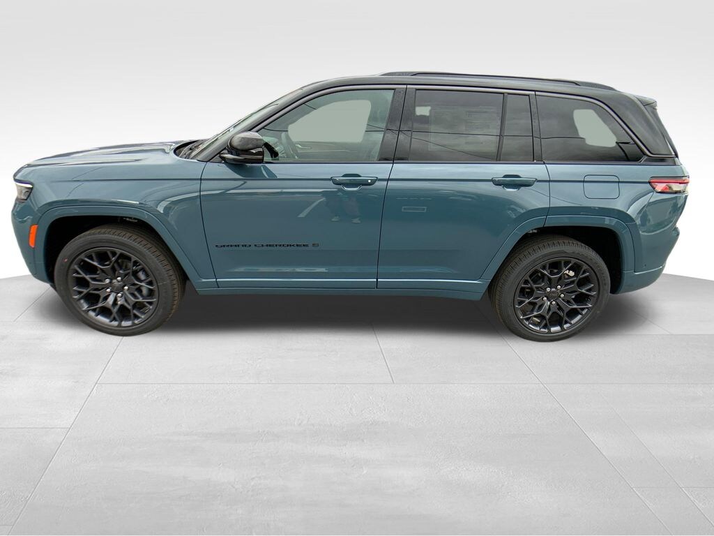 New 2026 Jeep Grand Cherokee Summit Sport Utility