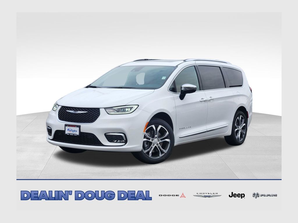 2026 Chrysler Pacifica Pinnacle AWD's photo