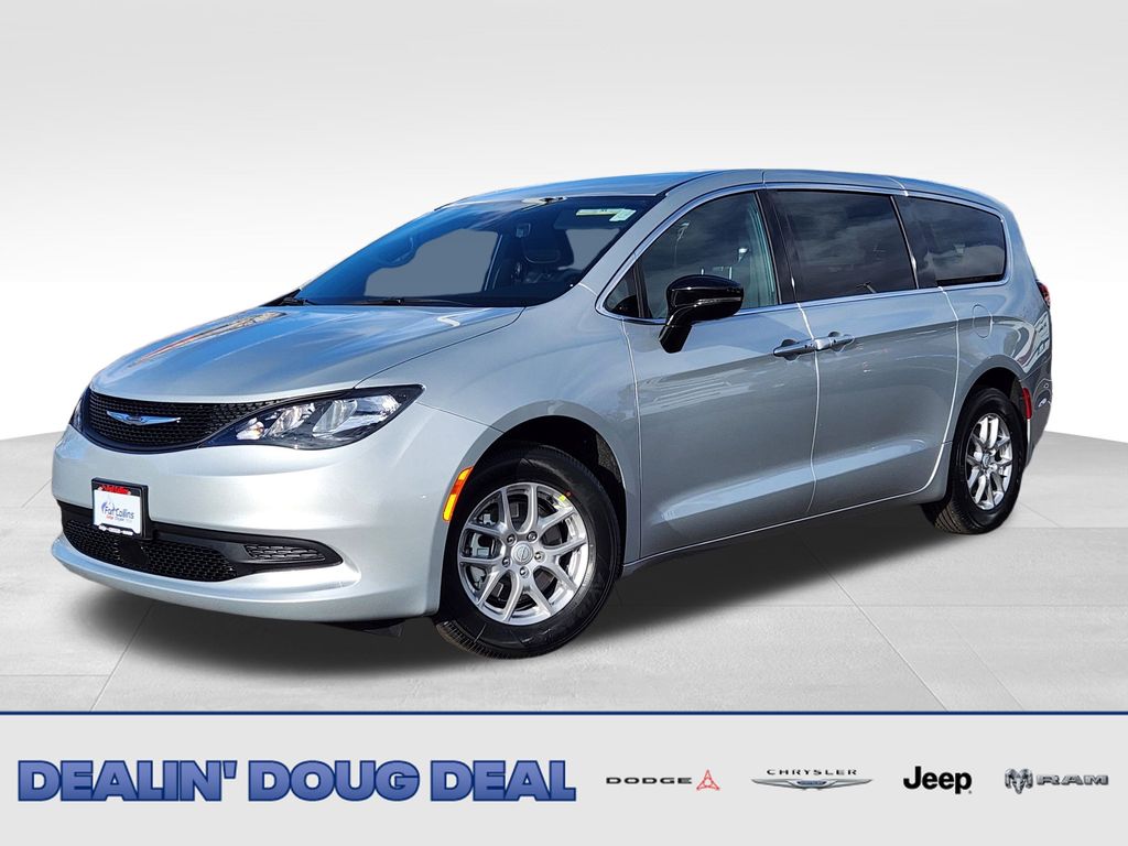 2026 Chrysler Voyager LX's photo