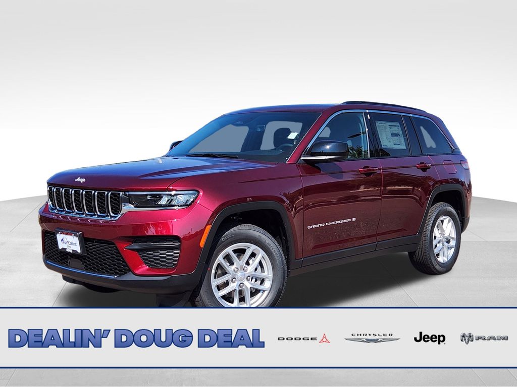2025 Jeep Grand Cherokee Laredo's photo