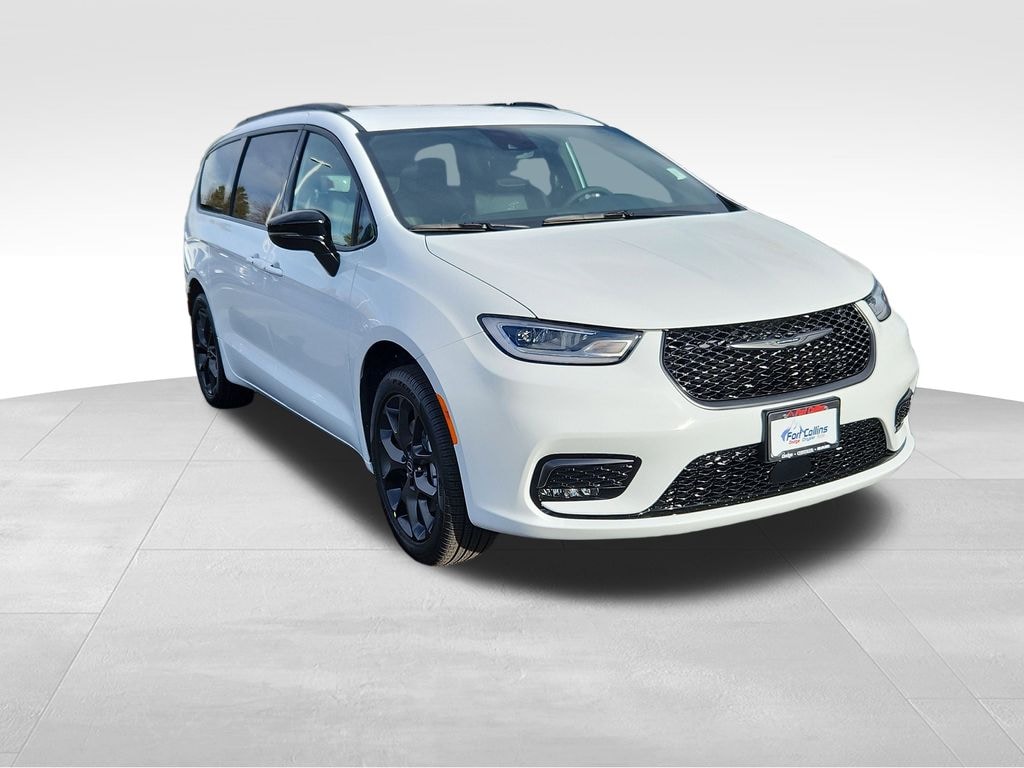 New 2026 Chrysler Pacifica Select Passenger Van