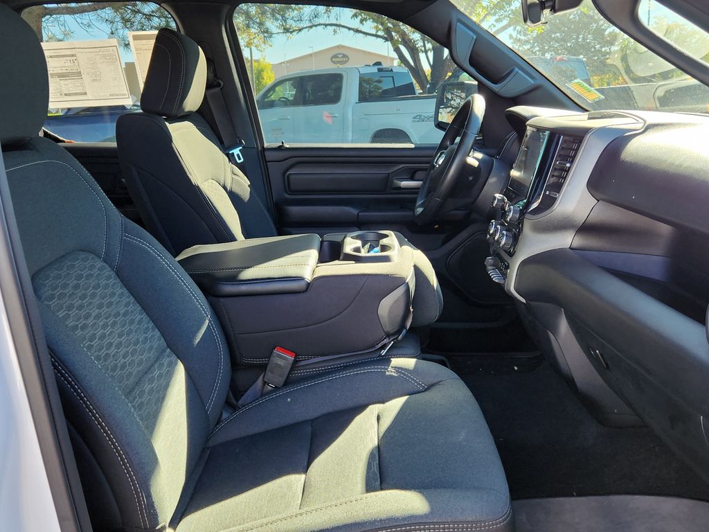 2025 RAM 1500 Tradesman - Photo 16