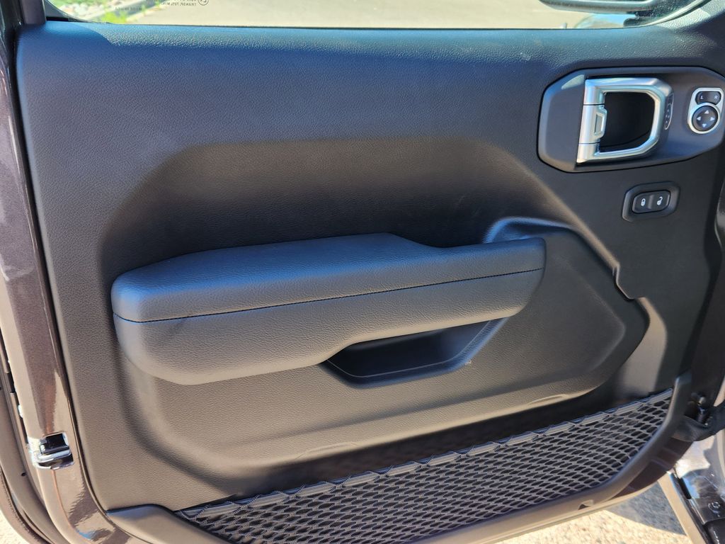 2025 Jeep Wrangler 4-Door Sport S - Photo 6