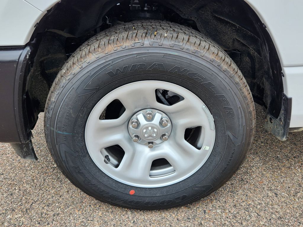 2025 RAM 1500 Tradesman - Photo 19