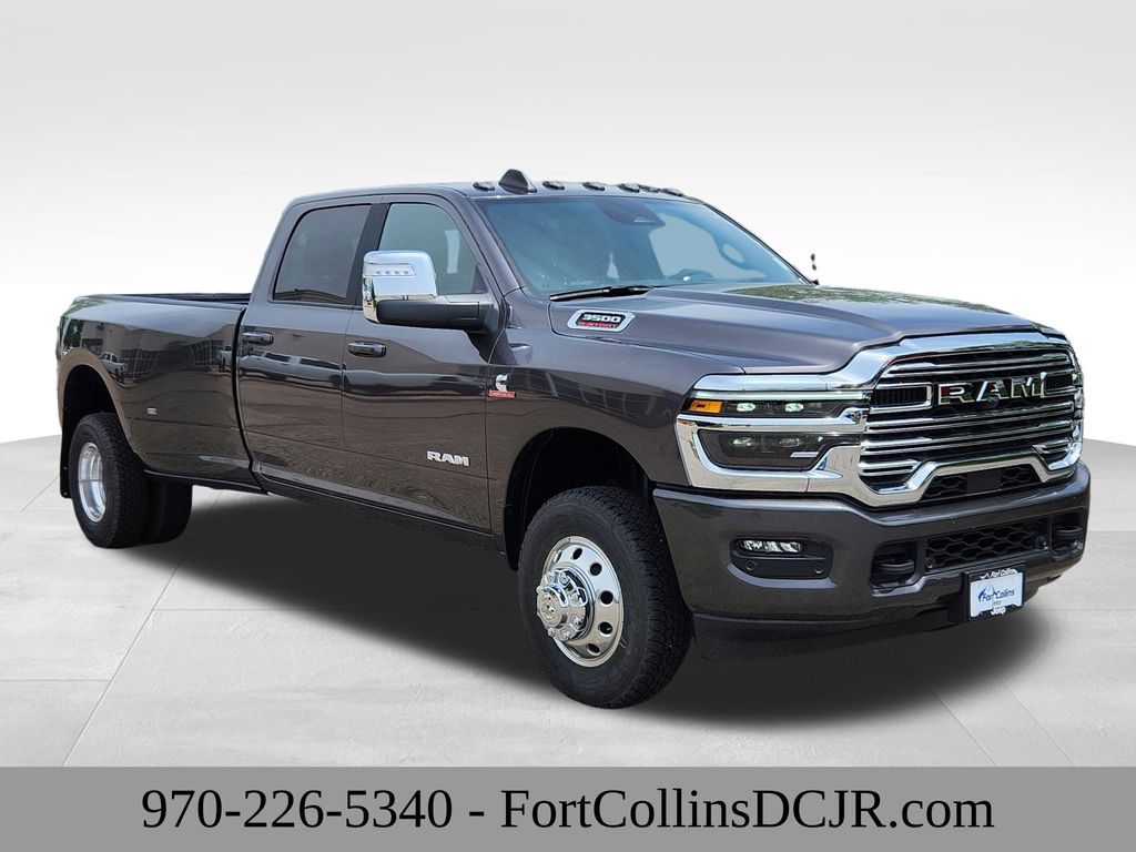 2025 Ram 3500 Laramie photo 4