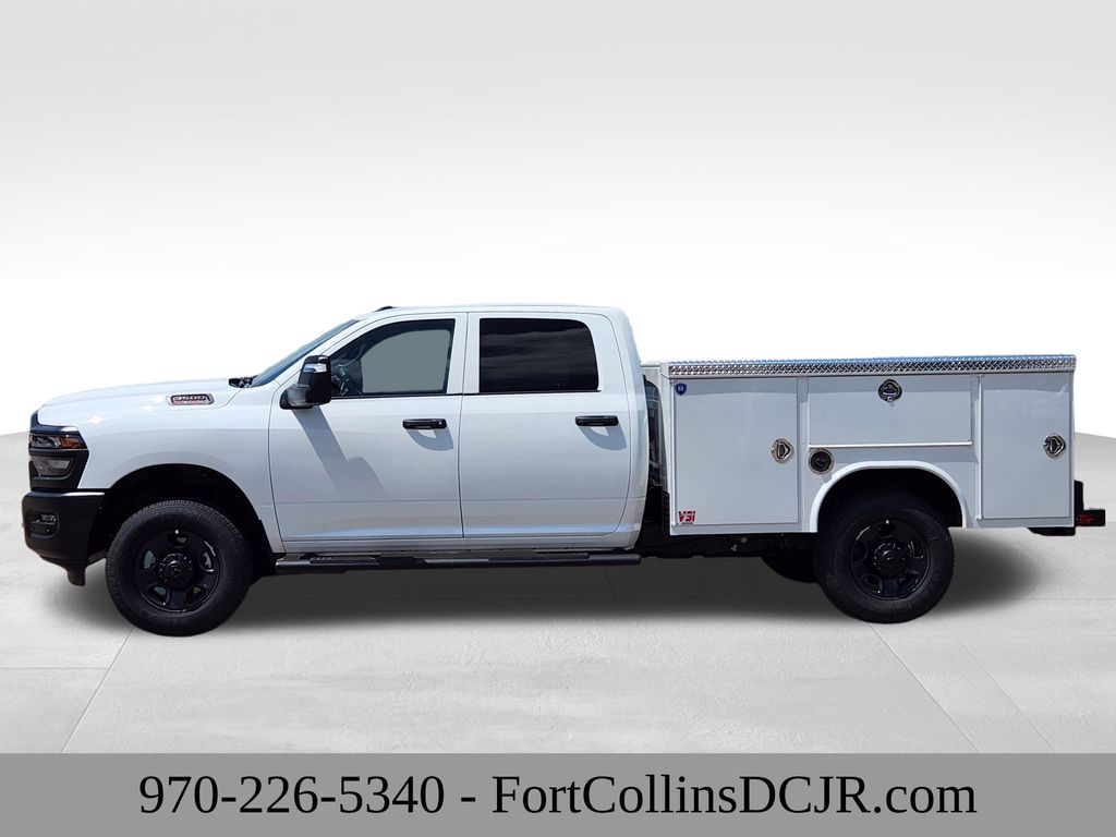 2025 Ram 3500 Tradesman photo 2