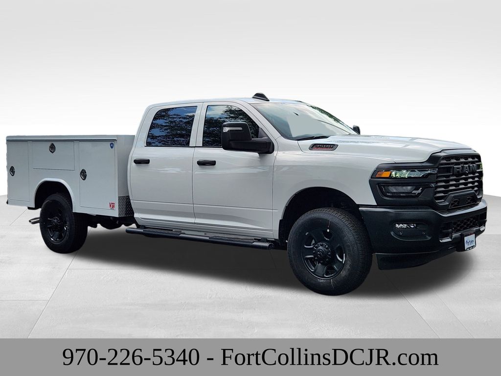 2025 Ram 3500 Tradesman photo 4