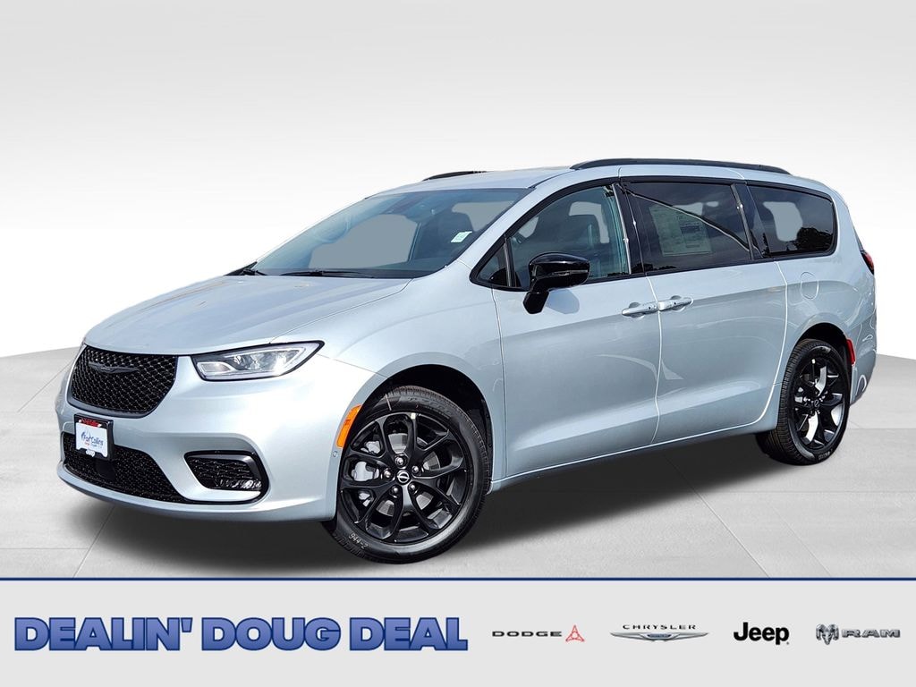 New 2026 Chrysler Pacifica Select Passenger Van