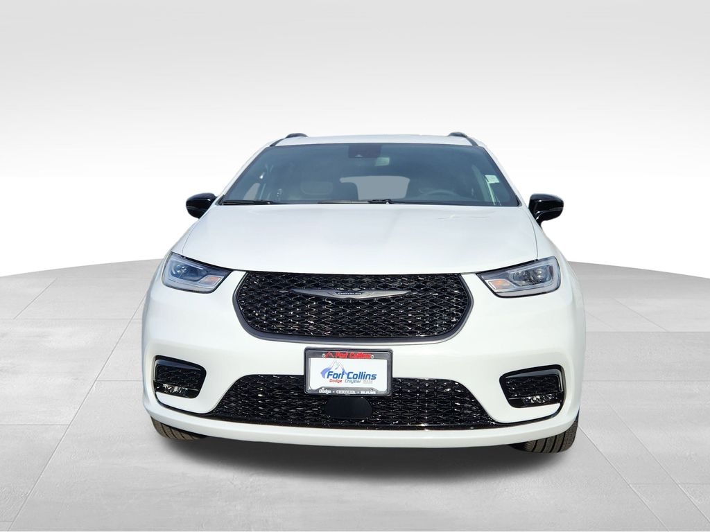 New 2026 Chrysler Pacifica Select Passenger Van