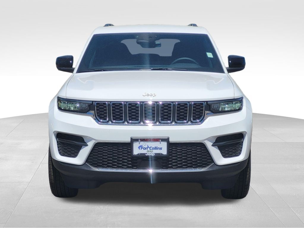 New 2026 Jeep Grand Cherokee Laredo Sport Utility