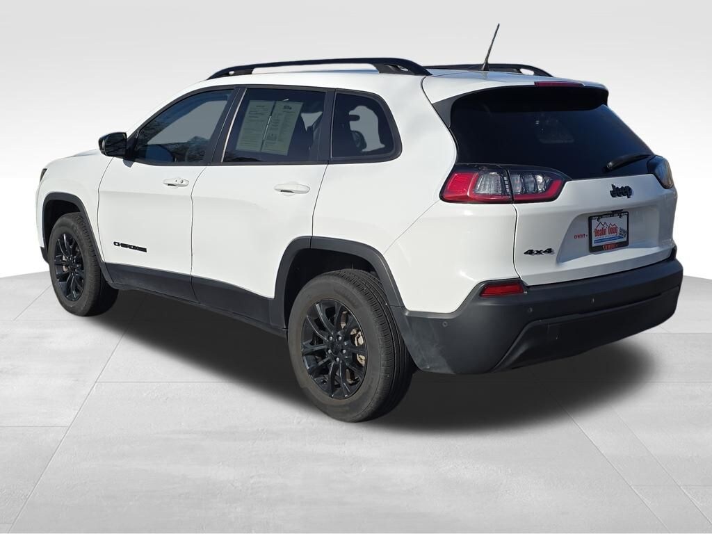Used 2023 Jeep Cherokee Altitude SUV