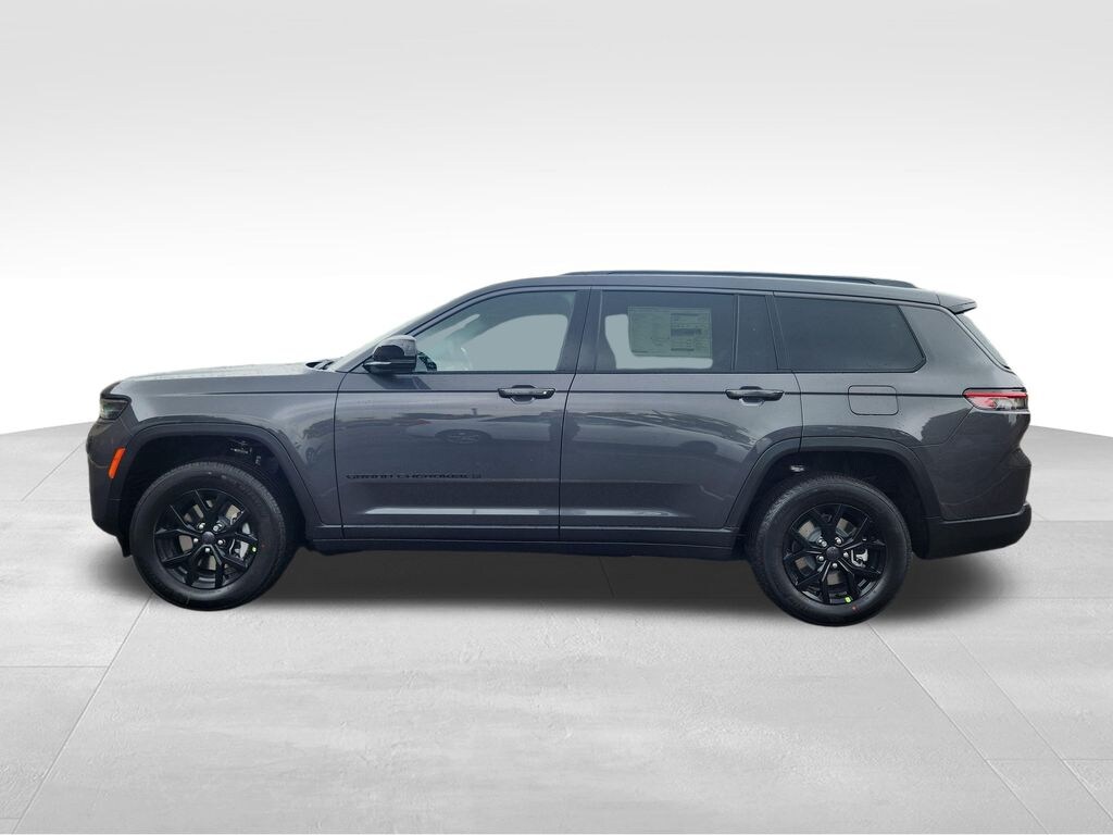 New 2026 Jeep Grand Cherokee L Altitude Sport Utility