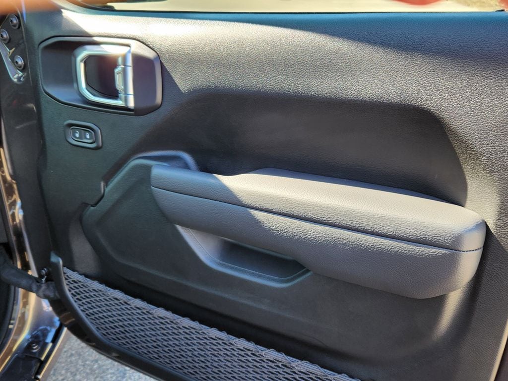 2025 Jeep Wrangler 4-Door Sport S - Photo 15