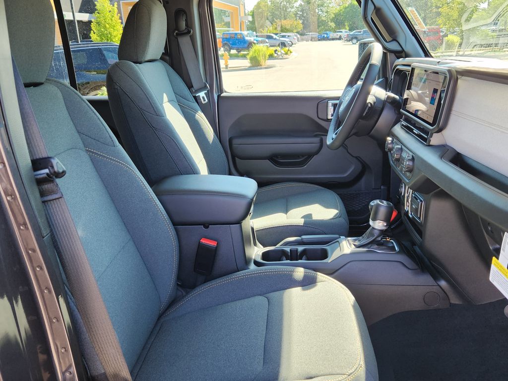 2025 Jeep Wrangler 4-Door Sport S - Photo 16