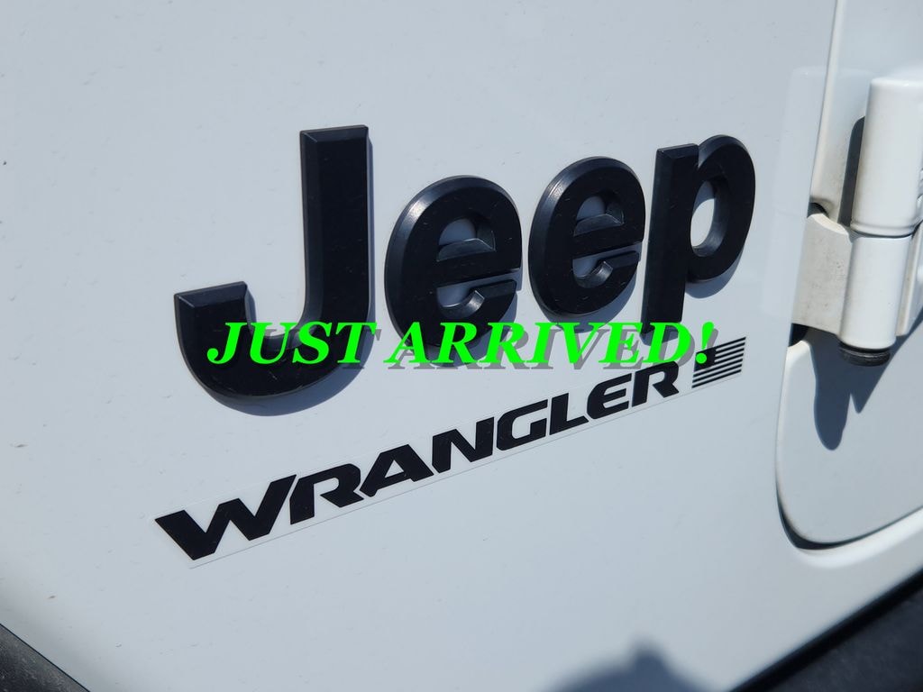 Used 2025 Jeep Wrangler Willys SUV