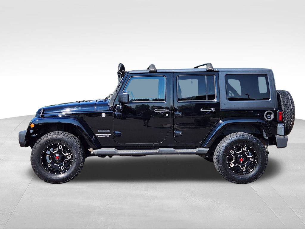 2013 Jeep Wrangler Unlimited Sport photo 2