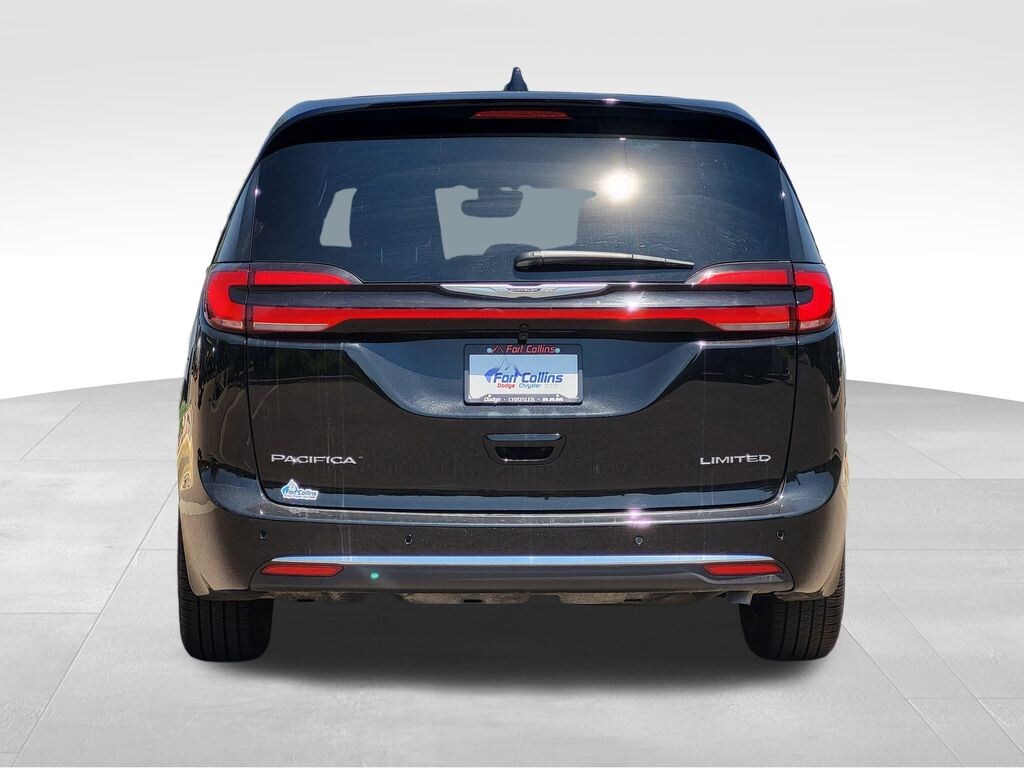 Used 2026 Chrysler Pacifica Limited Van Passenger Van