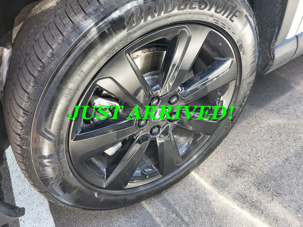 Used 2025 Honda Pilot Black Edition SUV