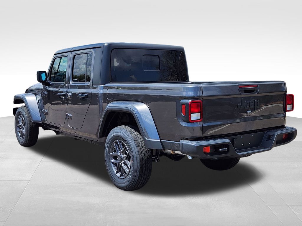 2025 Jeep Gladiator Sport S photo 3