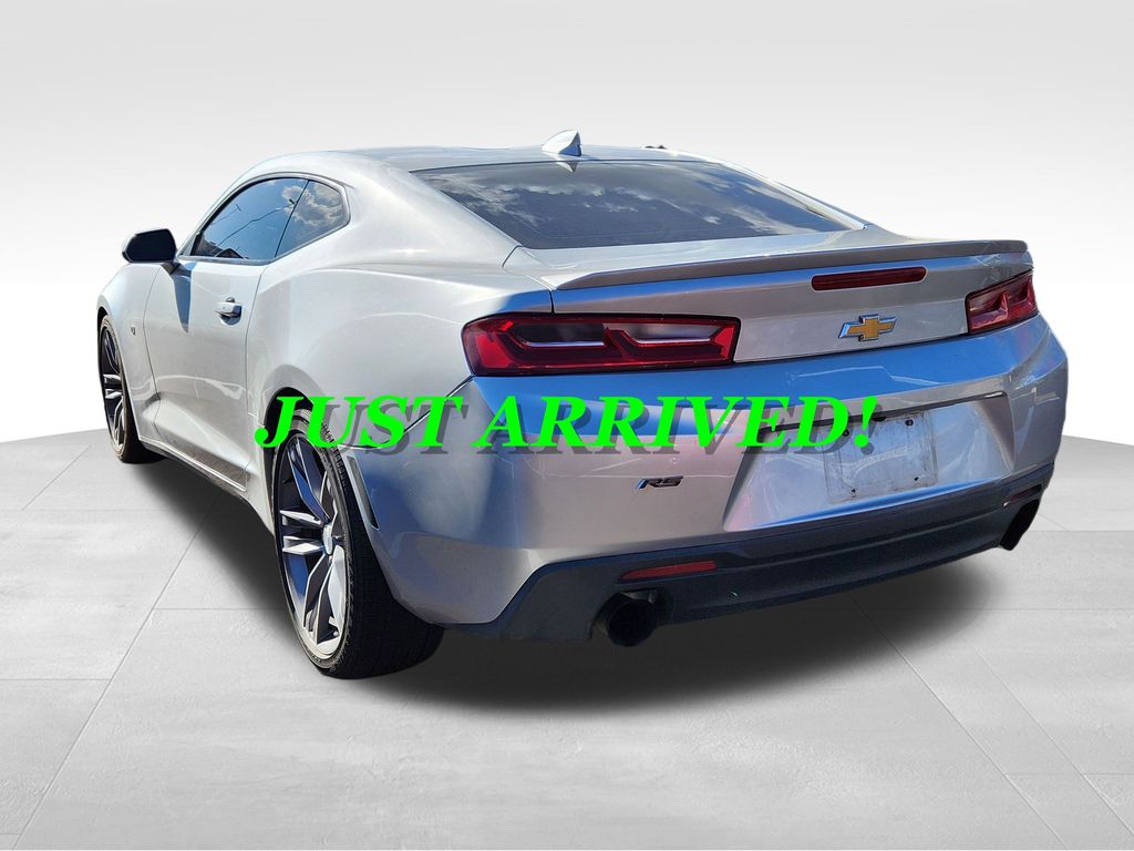 2017 Chevrolet Camaro 1LT photo 4