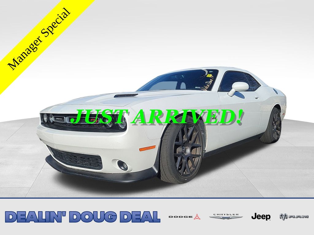 2016 Dodge Challenger Scat Pack's photo