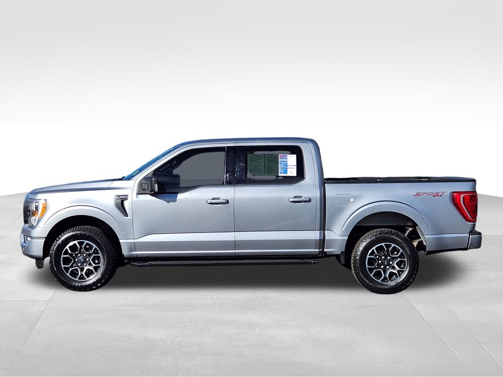 2021 Ford F-150 XLT photo 2