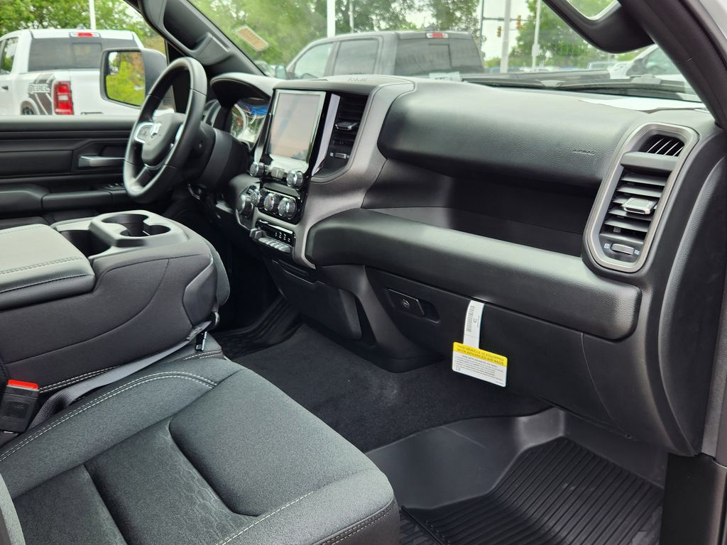 2025 RAM 1500 Tradesman - Photo 15