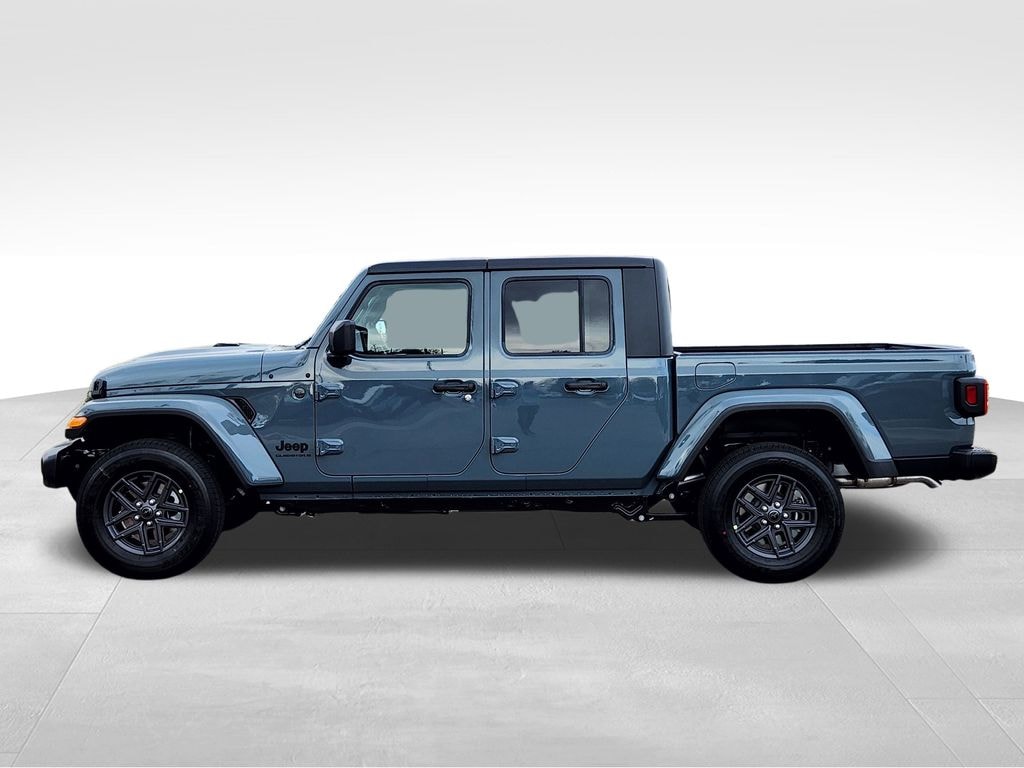 New 2025 Jeep Gladiator Sport Pickup
