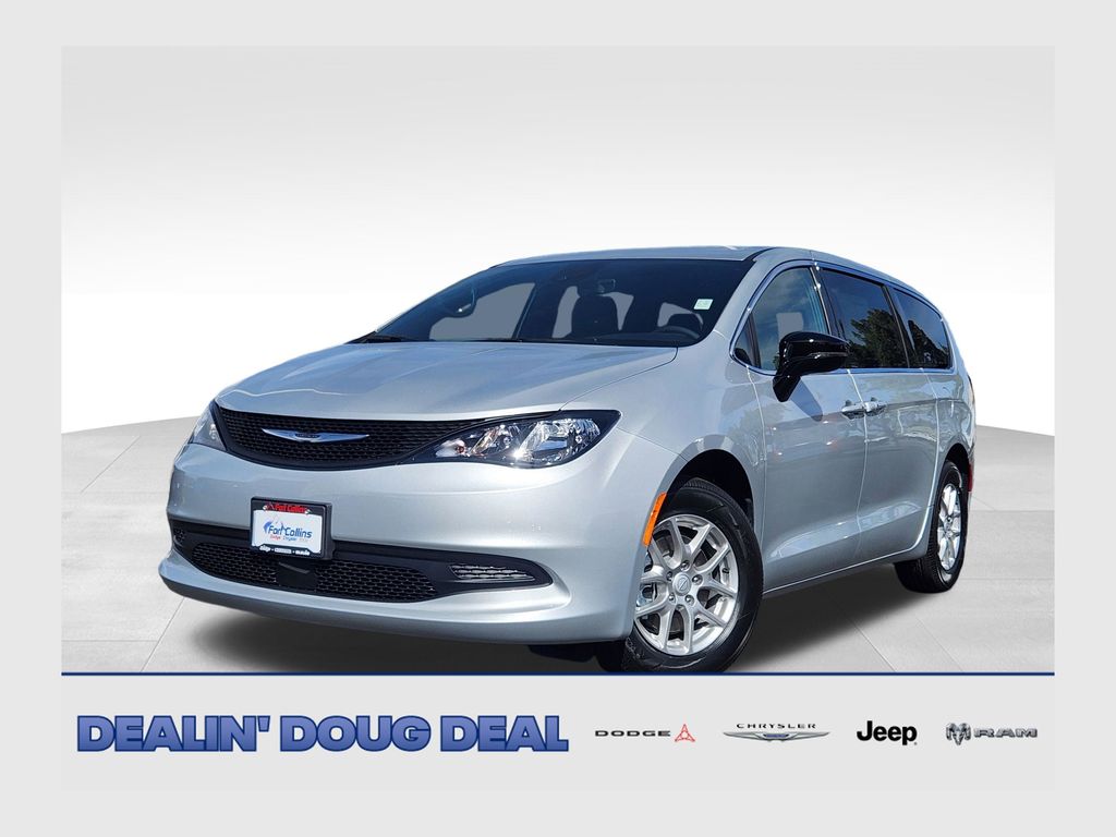 2026 Chrysler Voyager LX's photo