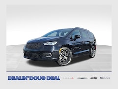 2026 Chrysler Pacifica Limited Passenger Van