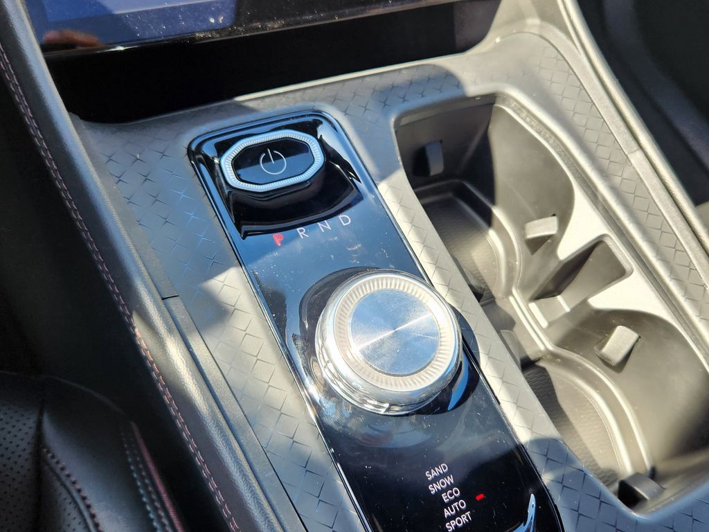 2025 Jeep Wagoneer S Launch Edition - Photo 31