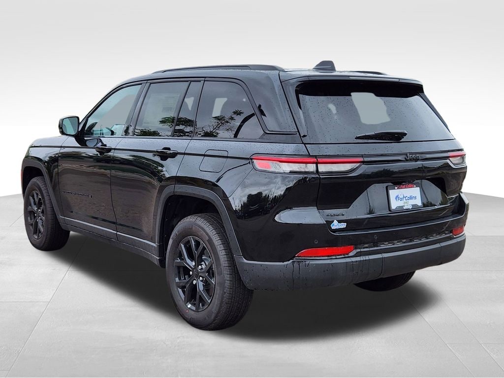 New 2025 Jeep Grand Cherokee Laredo Sport Utility