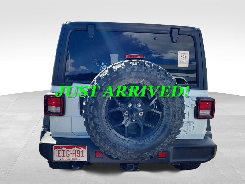 Used 2025 Jeep Wrangler Willys SUV