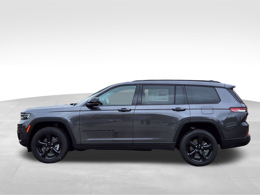 2025 Jeep Grand Cherokee Altitude X photo 2