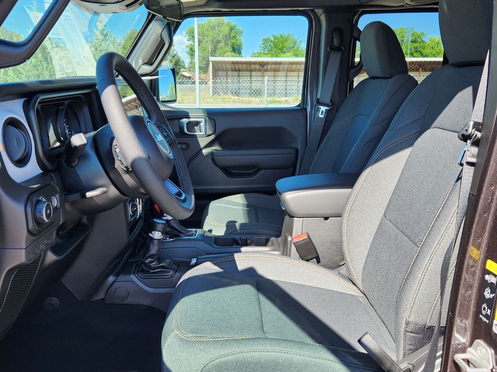 2025 Jeep Wrangler 4-Door Sport S - Photo 7