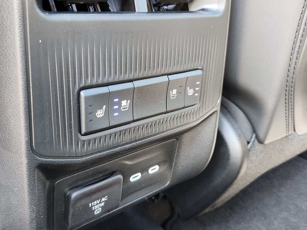 2025 Jeep Wagoneer S Launch Edition - Photo 11