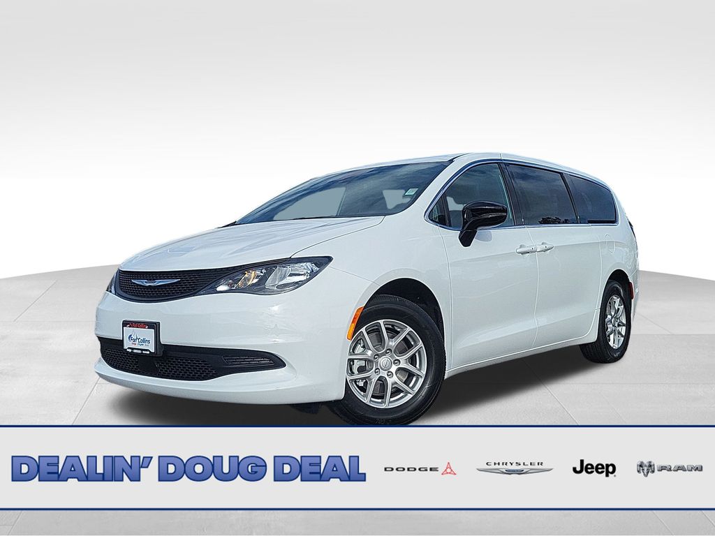 2026 Chrysler Voyager LX's photo