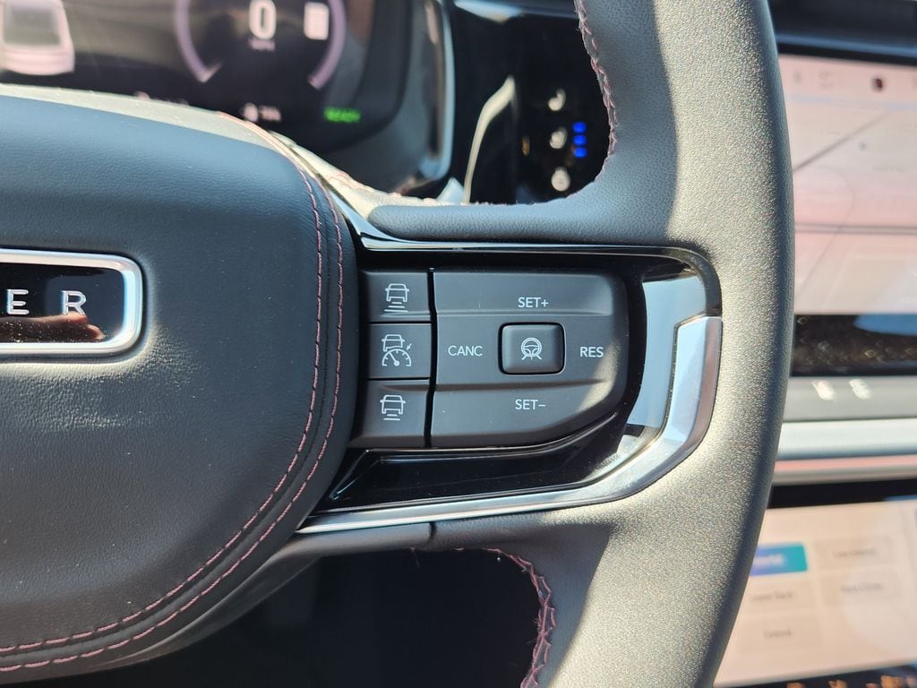 2025 Jeep Wagoneer S Launch Edition - Photo 23