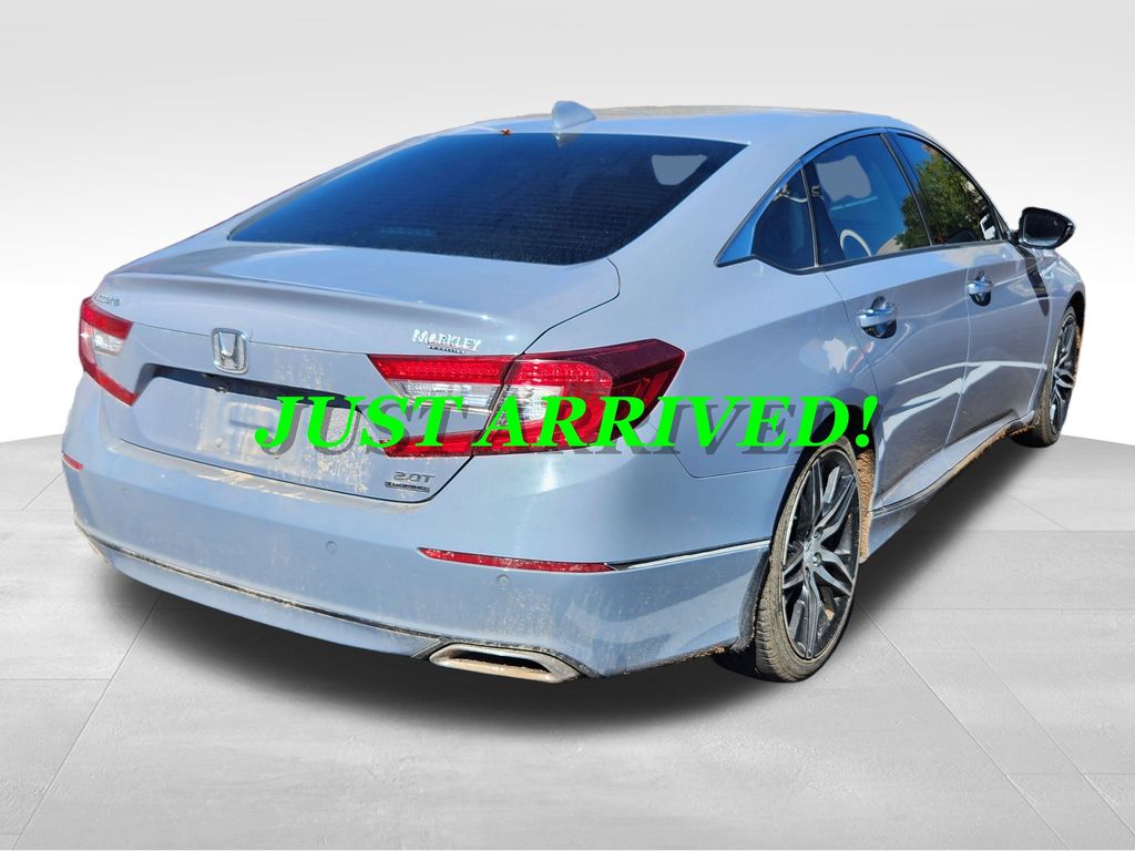 2021 Honda Accord Touring 2.0T photo 3