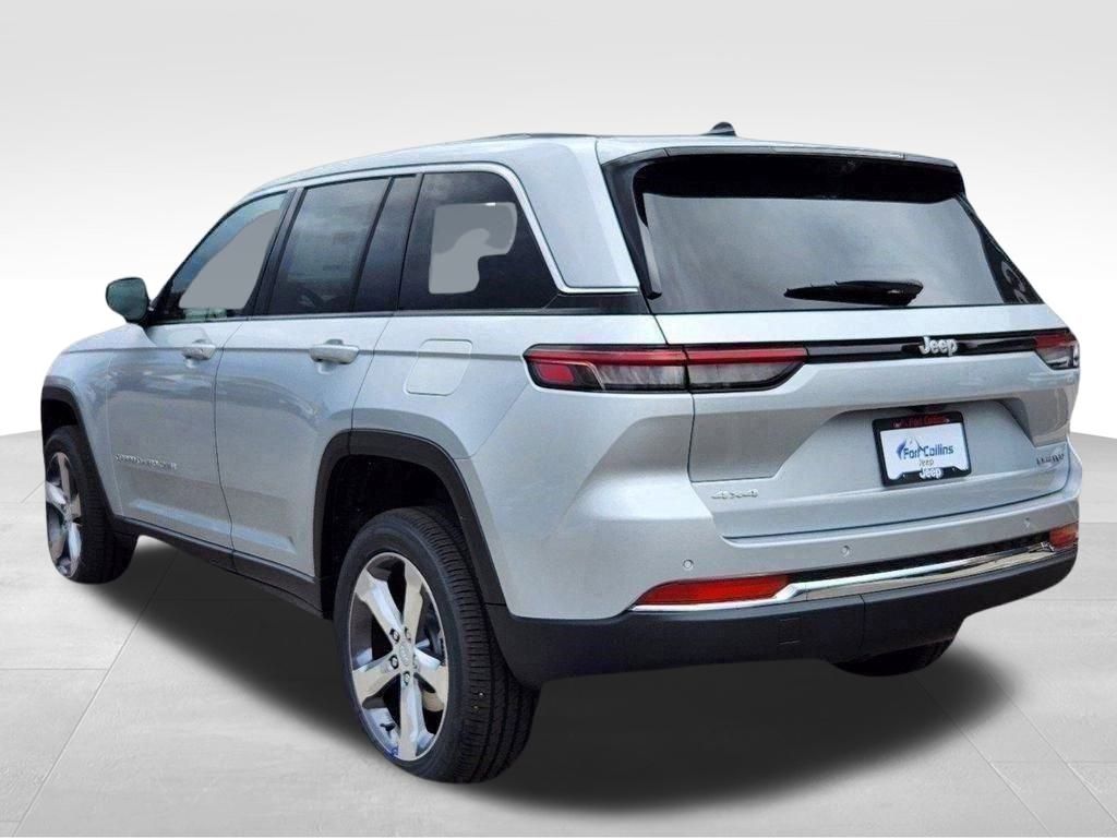 2025 Jeep Grand Cherokee Limited photo 3