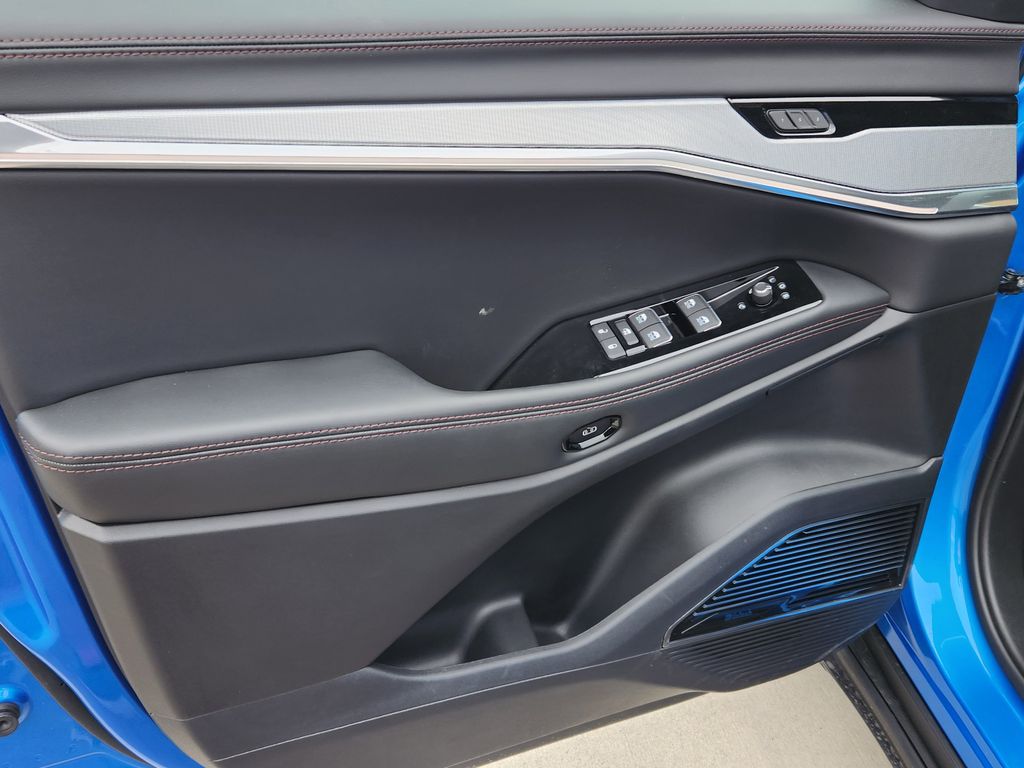 2025 Jeep Wagoneer S Launch Edition - Photo 6
