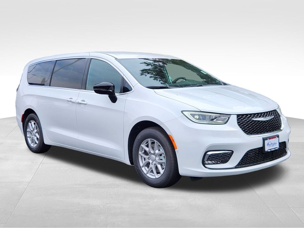 New 2026 Chrysler Pacifica Select Passenger Van