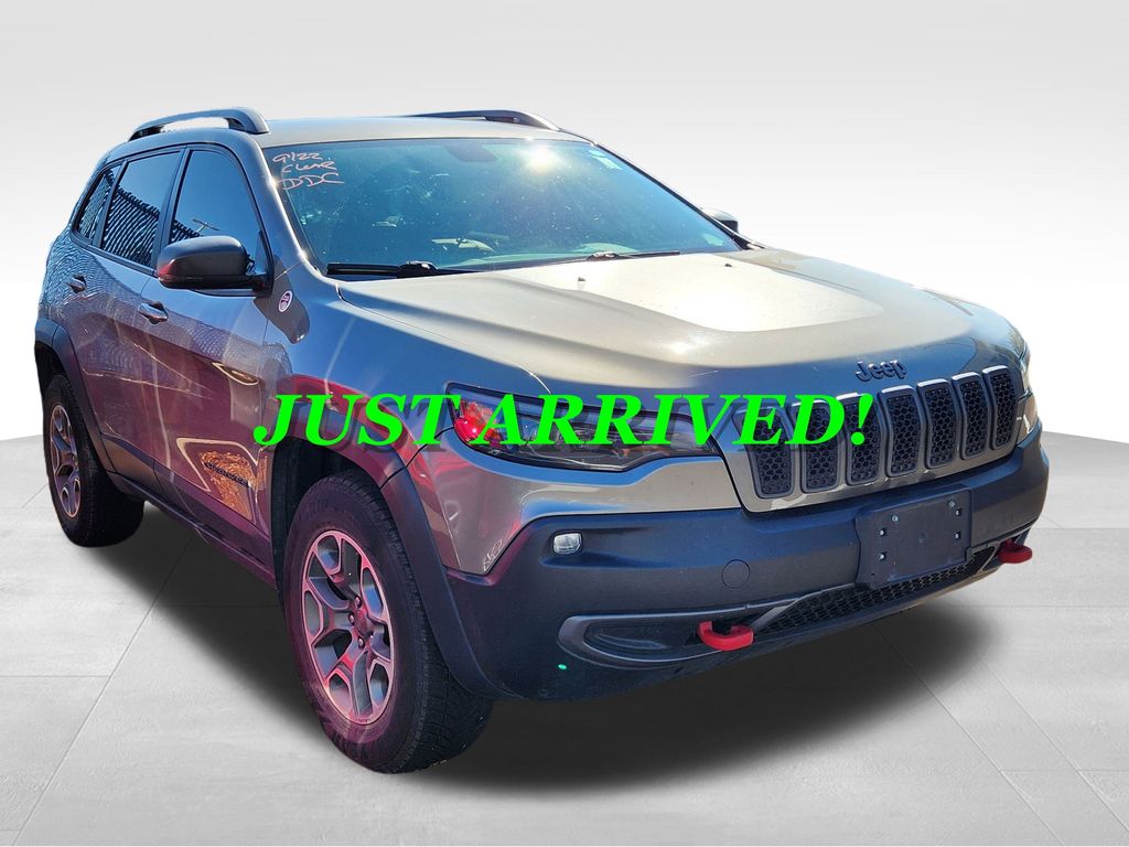 2020 Jeep Cherokee Trailhawk photo 3